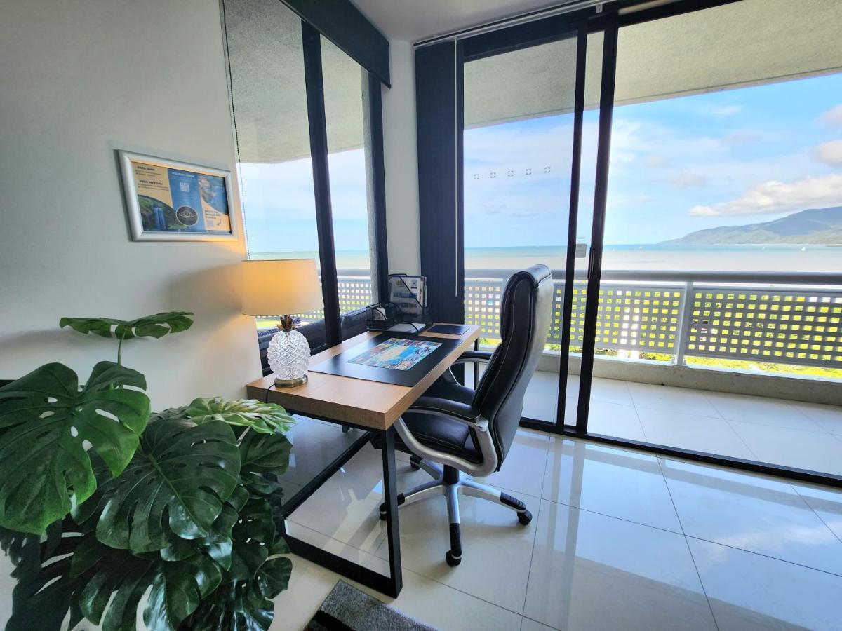 Cairns Luxury Seaview Apartment Dış mekan fotoğraf