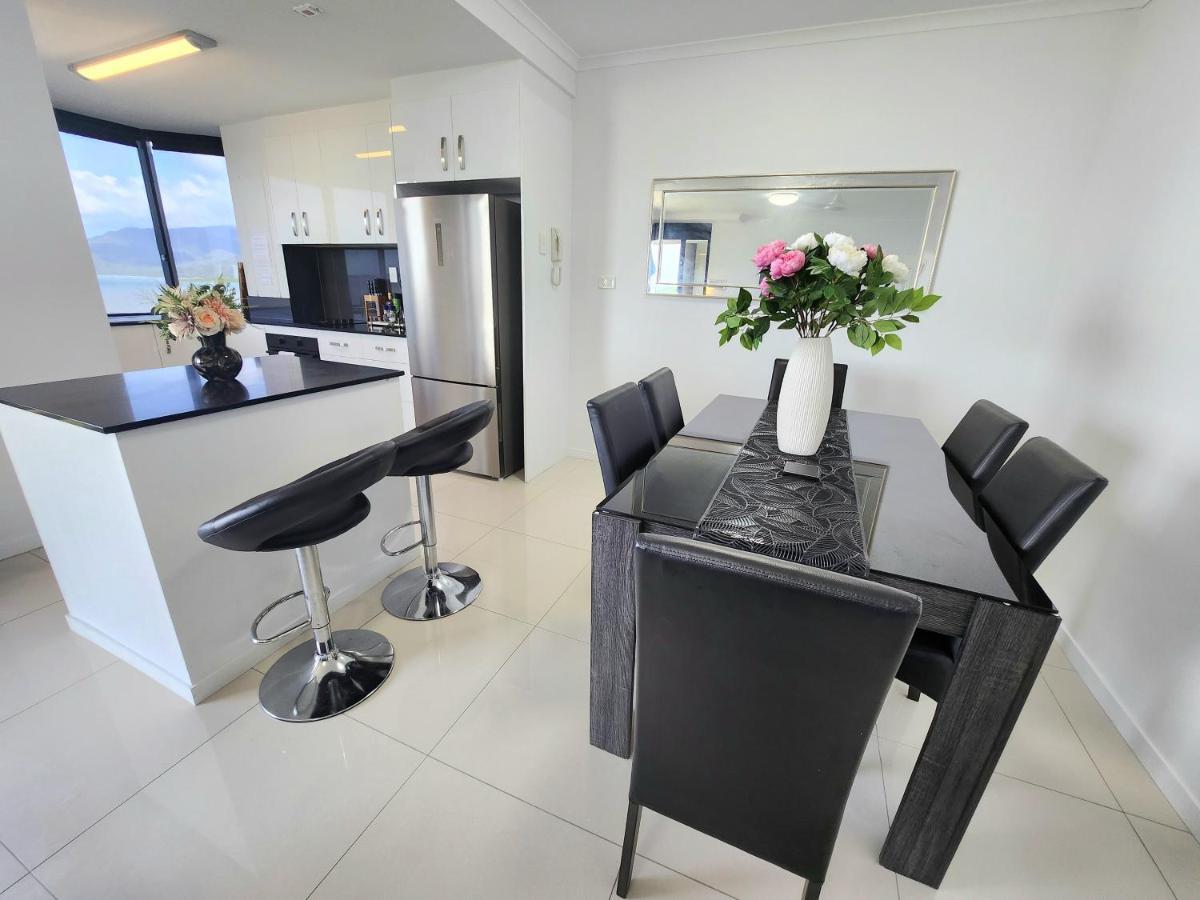 Cairns Luxury Seaview Apartment Dış mekan fotoğraf